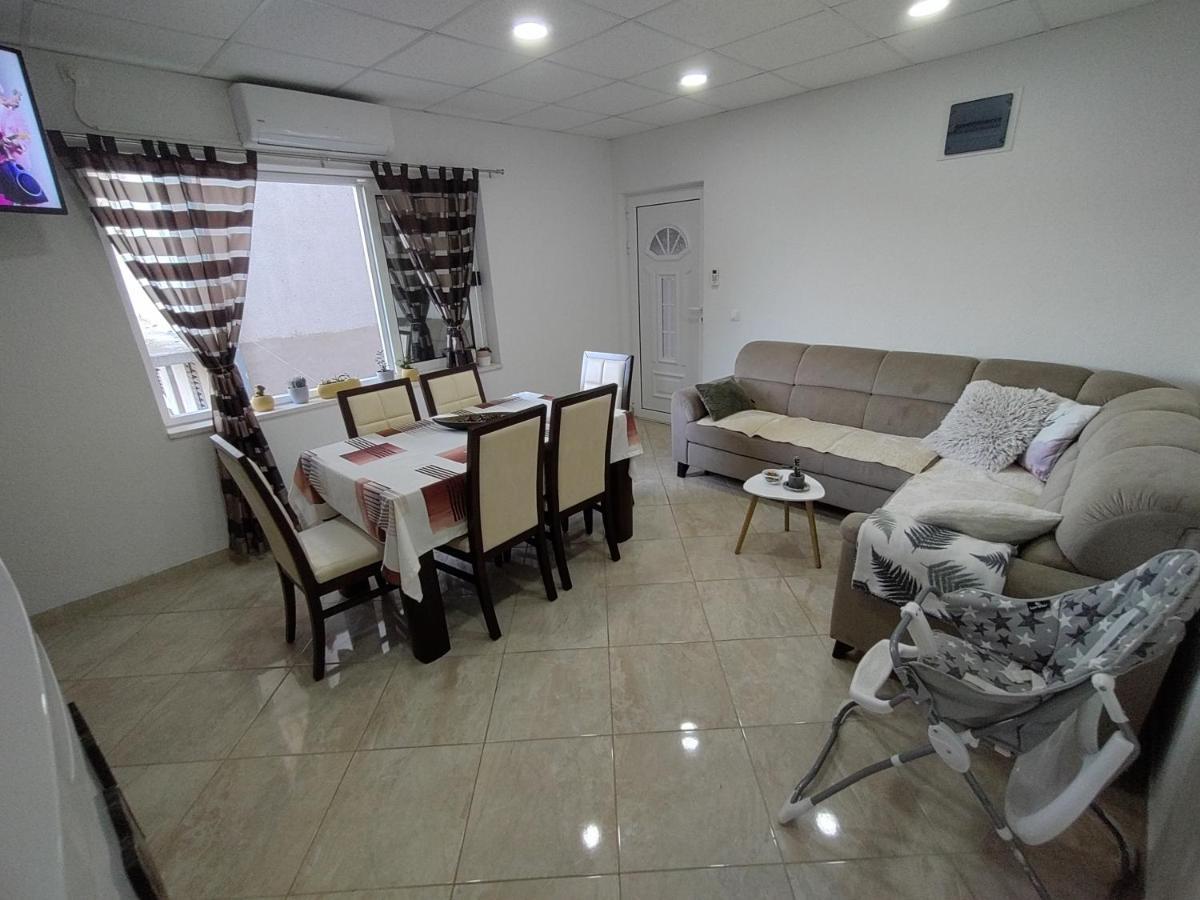 Apartman Magdalena Требине Екстериор снимка